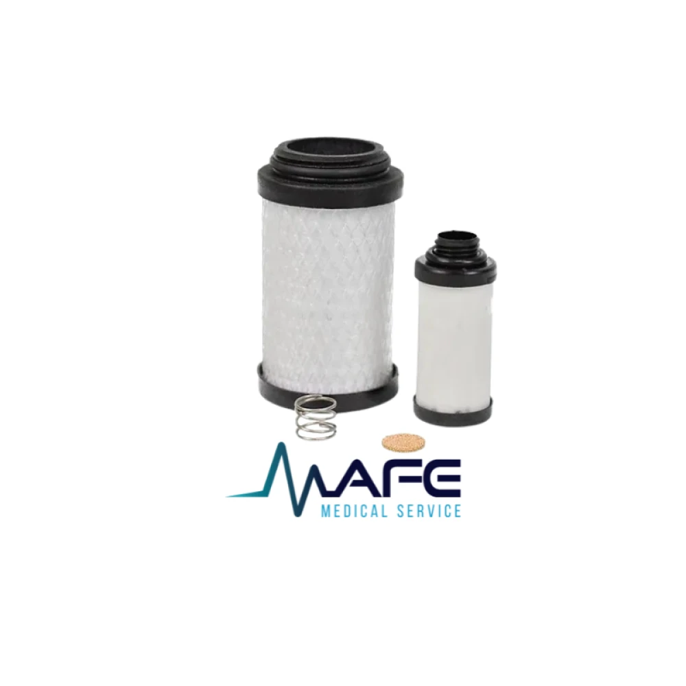 Kit de mantenimiento para ventilador Puritan Bennett 840, incluyendo un filtro de repuesto de larga duración y otros componentes.